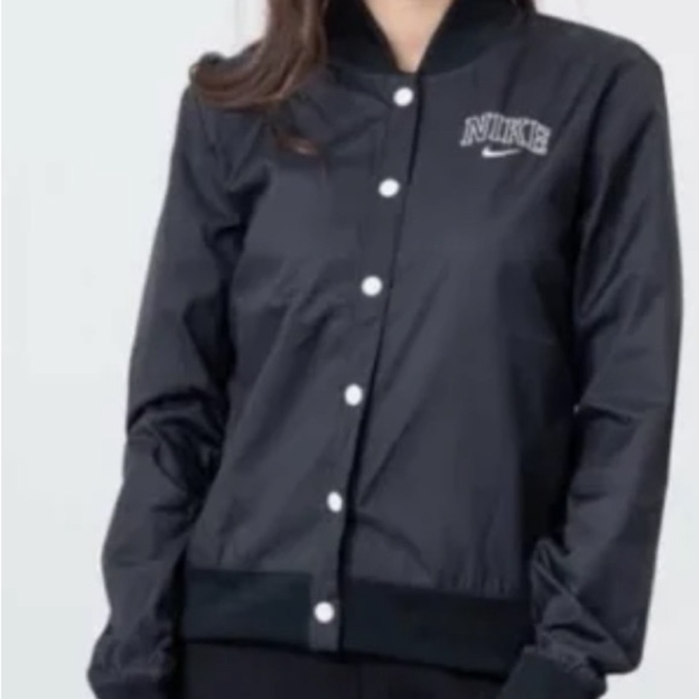Nike Black Women's Bomber Jacket with Logo Sz L NWOT